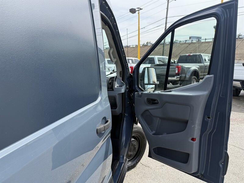 2019 Ford Transit 250 - Photo 13 - Arlington, TX 76011