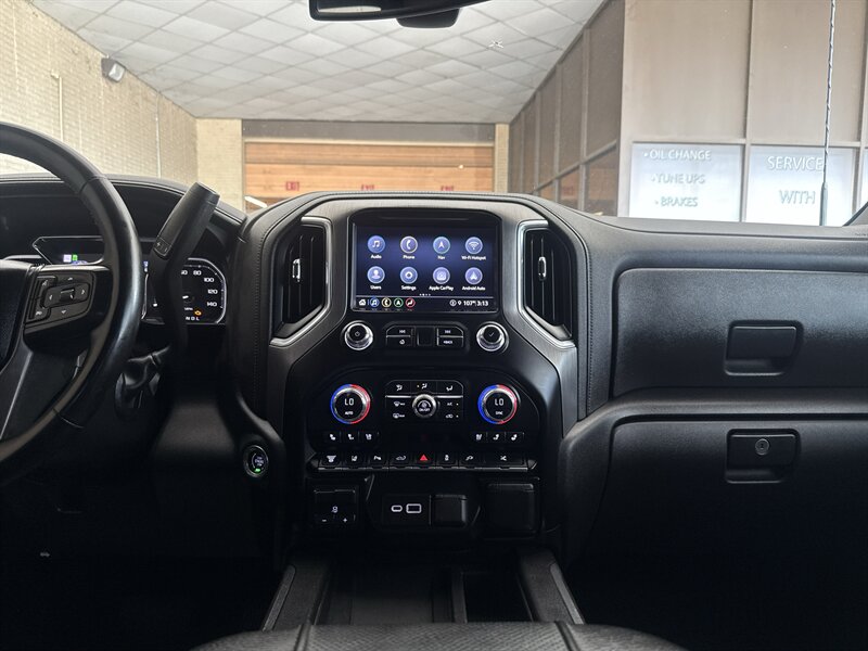 2023 GMC Sierra 3500HD Denali - Photo 27 - Arlington, TX 76011
