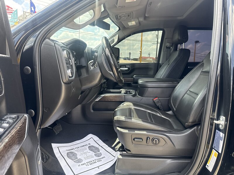 2023 GMC Sierra 3500HD Denali - Photo 15 - Arlington, TX 76011