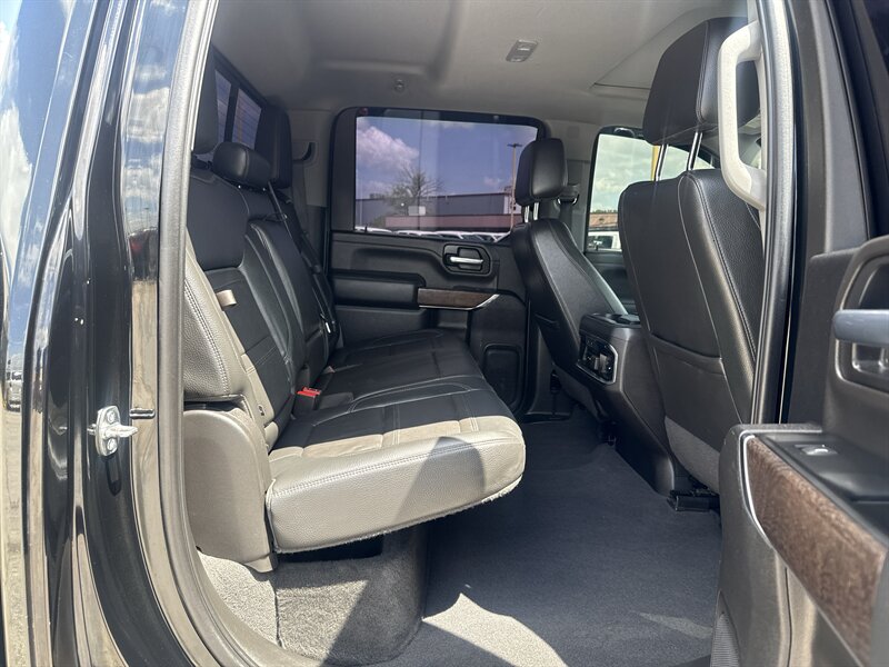 2023 GMC Sierra 3500HD Denali - Photo 21 - Arlington, TX 76011