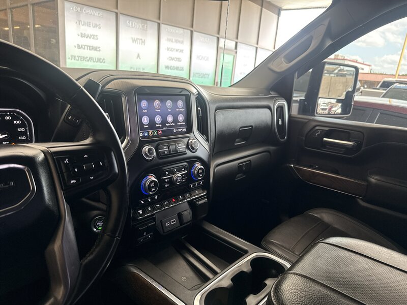 2023 GMC Sierra 3500HD Denali - Photo 29 - Arlington, TX 76011