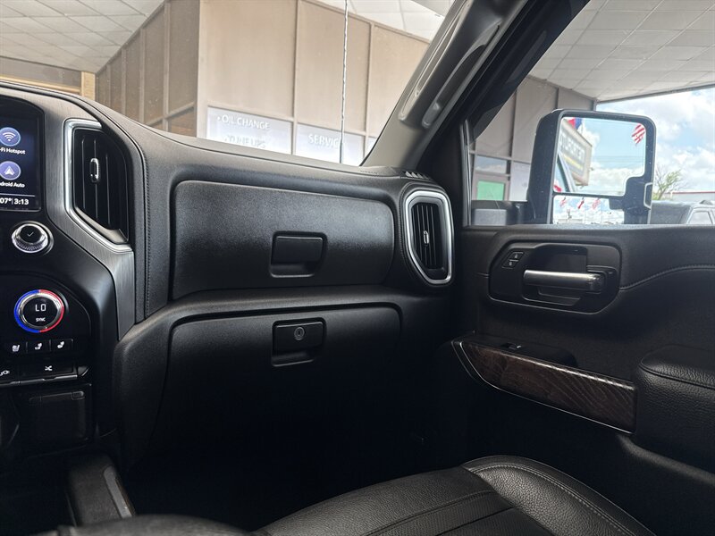 2023 GMC Sierra 3500HD Denali - Photo 28 - Arlington, TX 76011