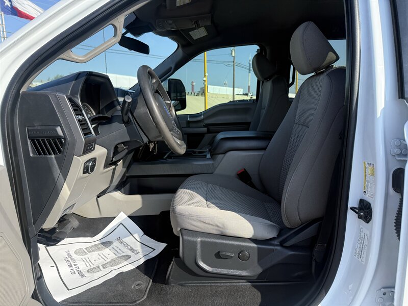 2022 Ford F-250 Super Duty XLT - Photo 14 - Arlington, TX 76011