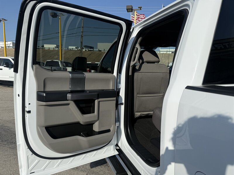 2022 Ford F-250 Super Duty XLT - Photo 15 - Arlington, TX 76011