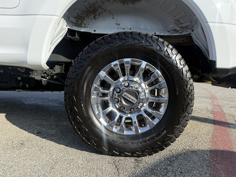 2022 Ford F-250 Super Duty XLT - Photo 10 - Arlington, TX 76011