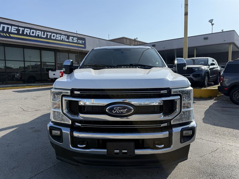 2022 Ford F-250 Super Duty XLT - Photo 2 - Arlington, TX 76011