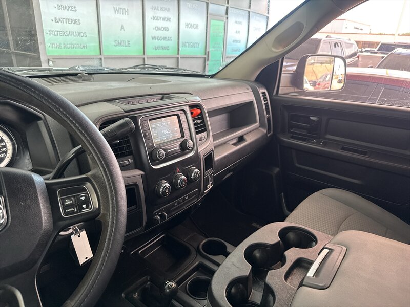 2018 RAM 3500 Tradesman - Photo 25 - Arlington, TX 76011