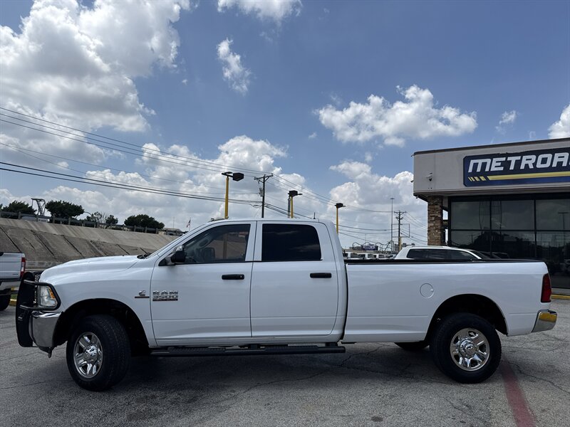 2018 RAM 3500 Tradesman - Photo 8 - Arlington, TX 76011