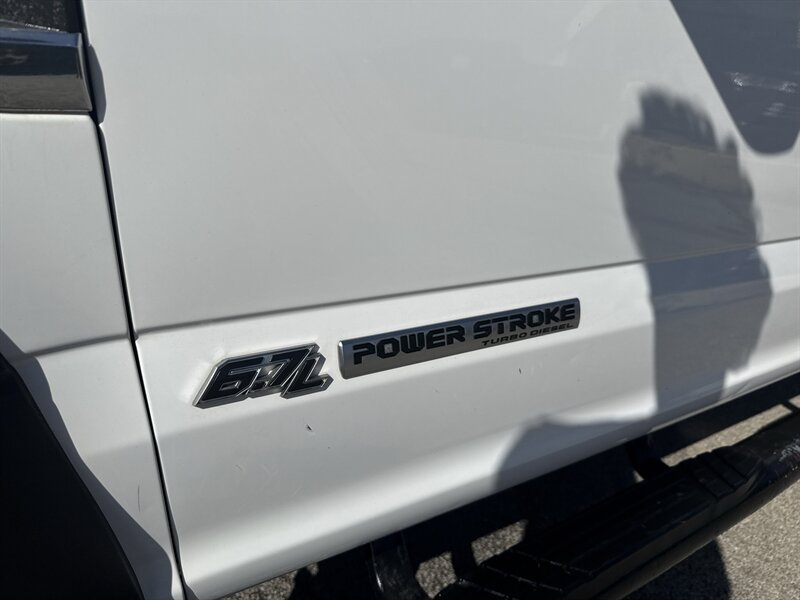 2017 FORD F550 Xl - Photo 12 - Arlington, TX 76011