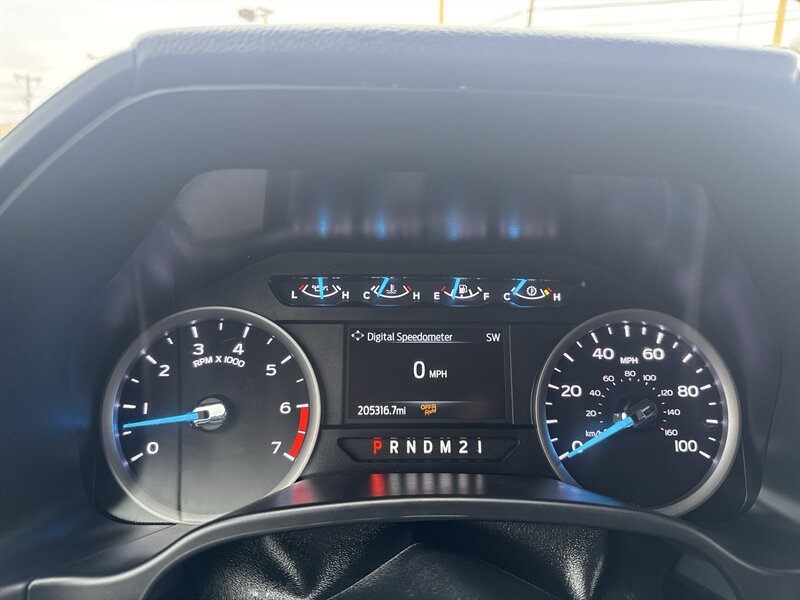 2021 Ford F-250 Super Duty Lariat - Photo 24 - Arlington, TX 76011