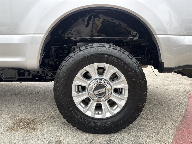 2021 Ford F-250 Super Duty Lariat - Photo 11 - Arlington, TX 76011
