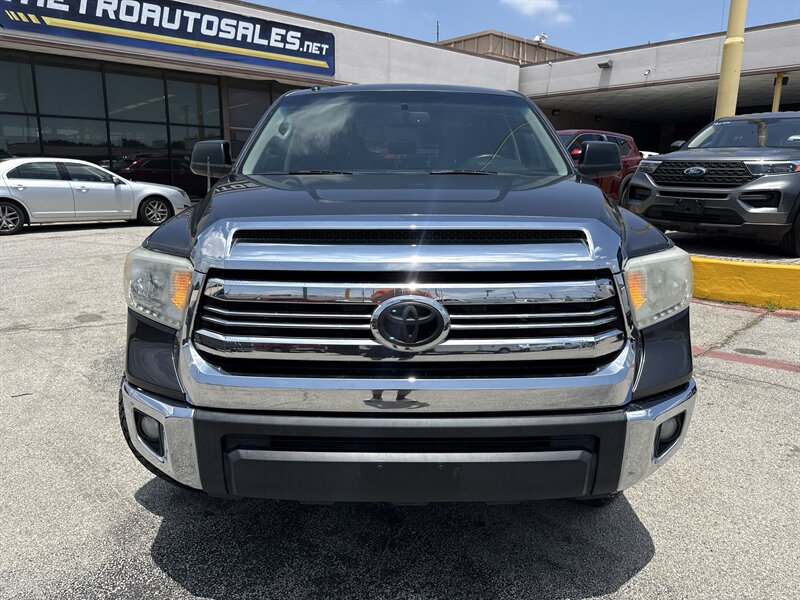 2017 Toyota Tundra SR5 - Photo 2 - Arlington, TX 76011