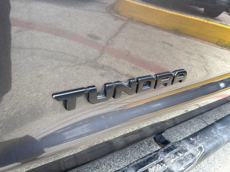 2017 Toyota Tundra SR5 - Photo 12 - Arlington, TX 76011