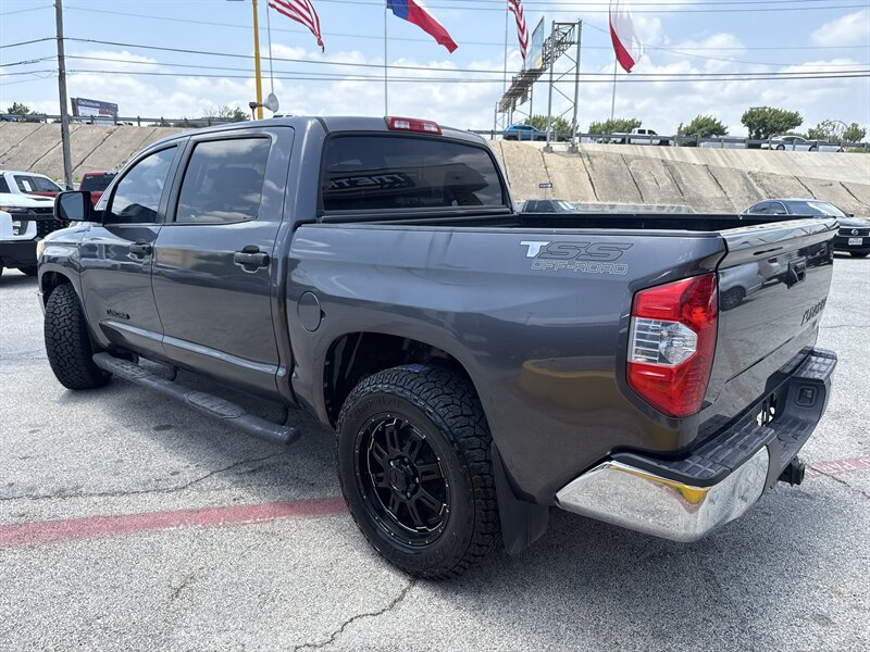 2017 Toyota Tundra SR5 - Photo 7 - Arlington, TX 76011