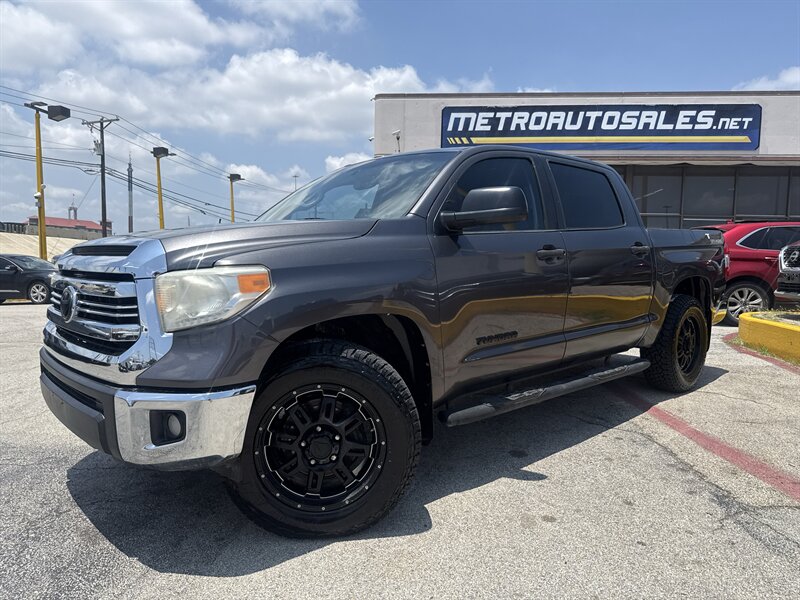 2017 Toyota Tundra SR5 - Photo 9 - Arlington, TX 76011