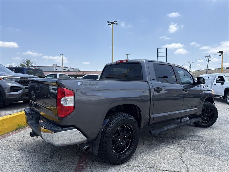 2017 Toyota Tundra SR5 - Photo 5 - Arlington, TX 76011
