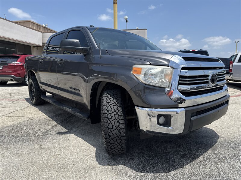 2017 Toyota Tundra SR5 - Photo 3 - Arlington, TX 76011
