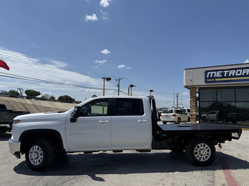 2022 Chevrolet Silverado 2500HD LT - Photo 8 - Arlington, TX 76011