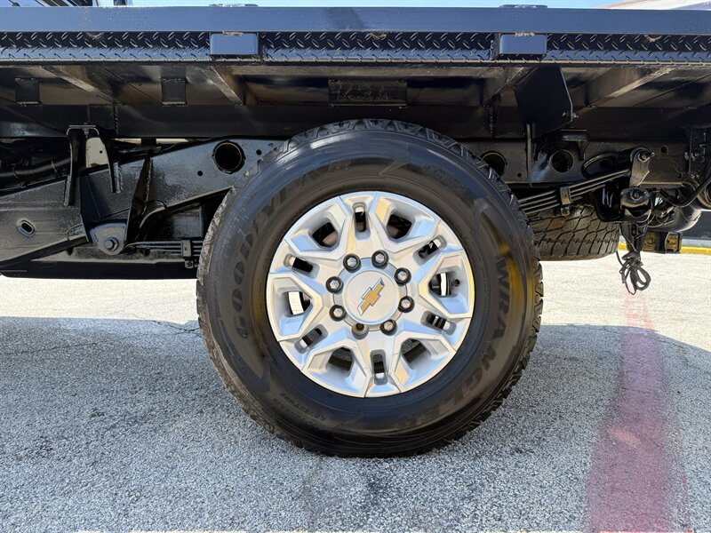 2022 Chevrolet Silverado 2500HD LT - Photo 10 - Arlington, TX 76011