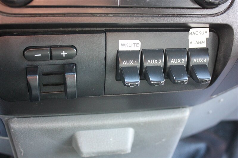 2015 Ford F-350 Super Duty XL - Photo 16 - Arlington, TX 76011
