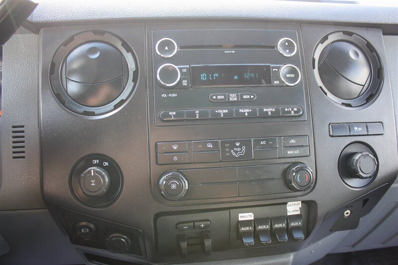 2015 Ford F-350 Super Duty XL - Photo 15 - Arlington, TX 76011
