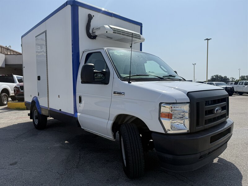 2023 Ford E-350 SD - Photo 3 - Arlington, TX 76011