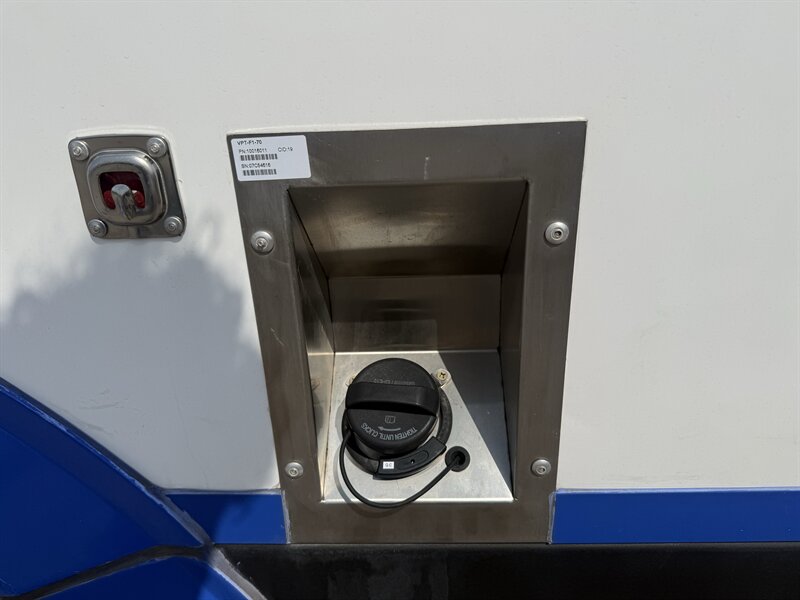 2023 Ford E-350 SD - Photo 13 - Arlington, TX 76011