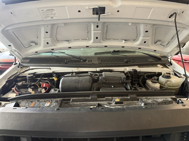 2023 Ford E-350 SD - Photo 26 - Arlington, TX 76011