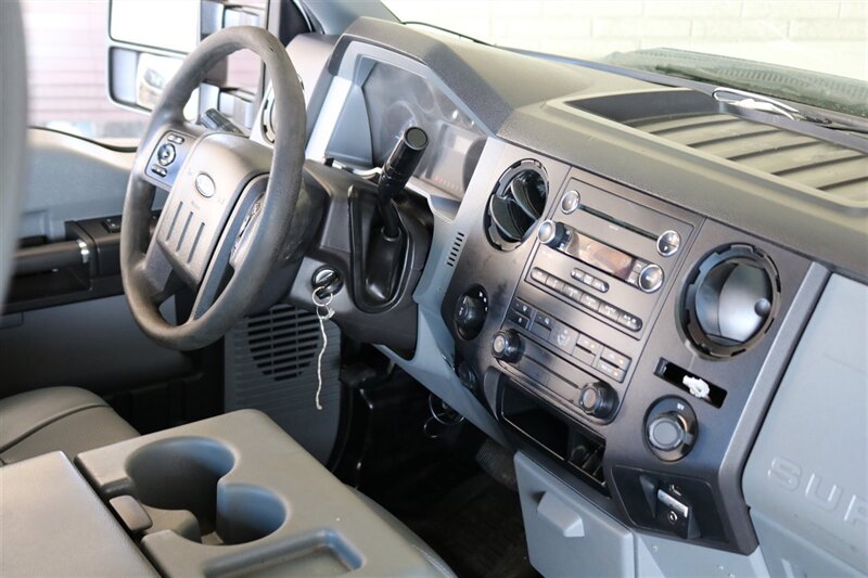 2013 Ford F-250 XLT   - Photo 34 - Arlington, TX 76011