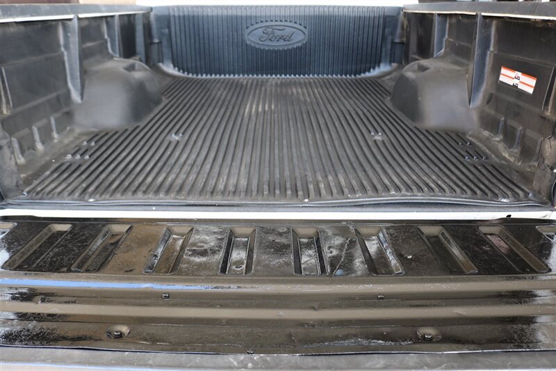 2013 Ford F-250 XLT   - Photo 38 - Arlington, TX 76011