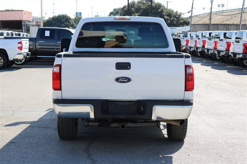 2013 Ford F-250 XLT   - Photo 8 - Arlington, TX 76011