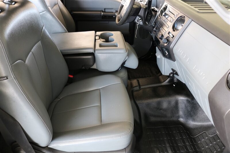 2013 Ford F-250 XLT   - Photo 35 - Arlington, TX 76011