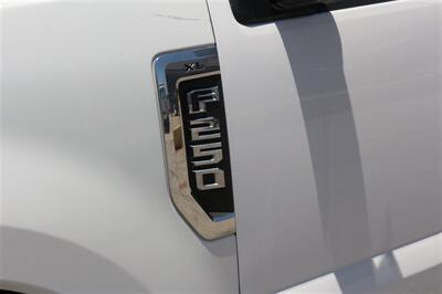 2018 Ford F-250 XL   - Photo 12 - Arlington, TX 76011