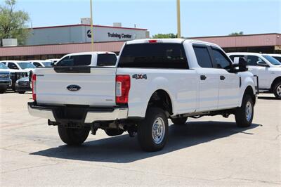 2018 Ford F-250 XL   - Photo 6 - Arlington, TX 76011