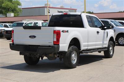 2017 Ford F-250 XL   - Photo 9 - Arlington, TX 76011