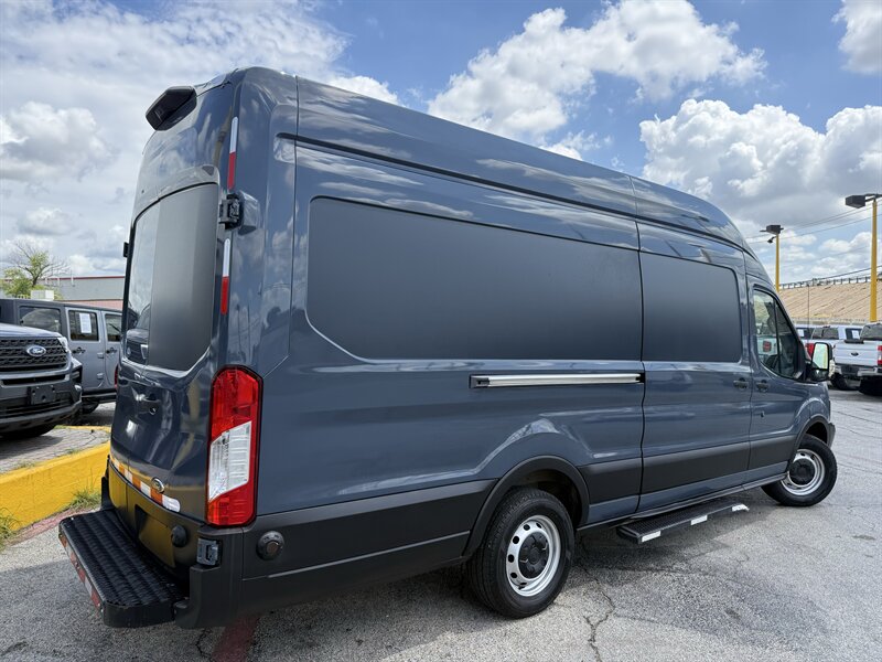 2019 Ford Transit 250 - Photo 5 - Arlington, TX 76011