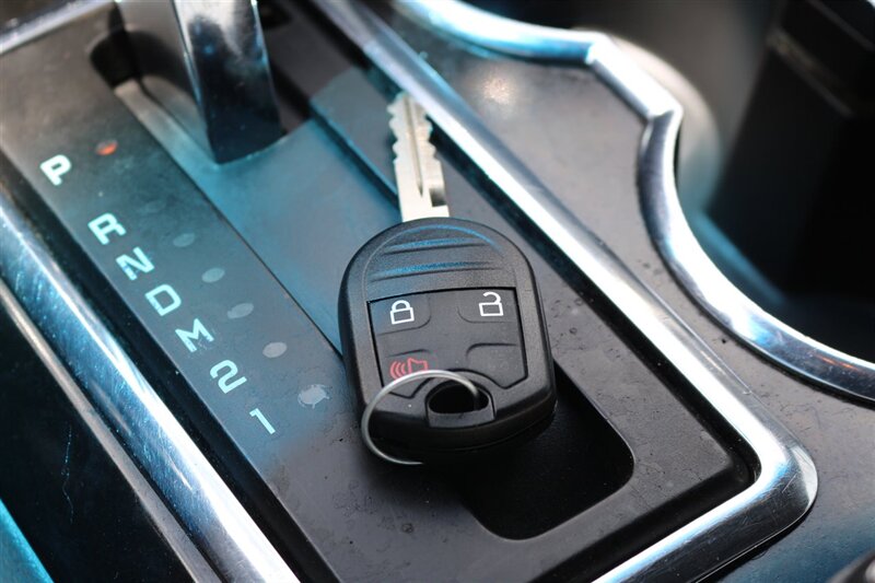2011 Ford F-150 Platinum - Photo 45 - Arlington, TX 76011