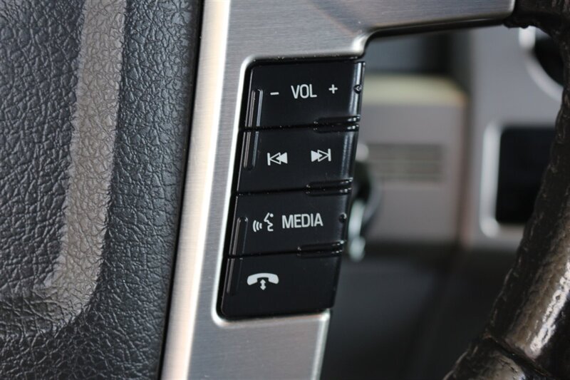 2011 Ford F-150 Platinum - Photo 29 - Arlington, TX 76011
