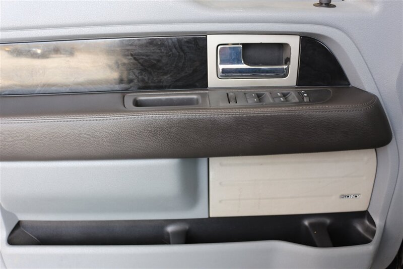 2011 Ford F-150 Platinum - Photo 31 - Arlington, TX 76011