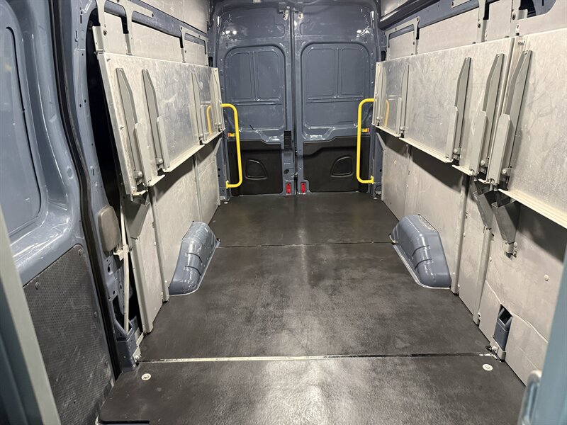 2020 Ford Transit 250 - Photo 24 - Arlington, TX 76011