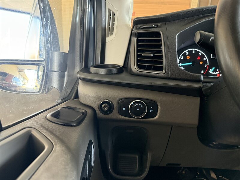 2020 Ford Transit 250 - Photo 17 - Arlington, TX 76011