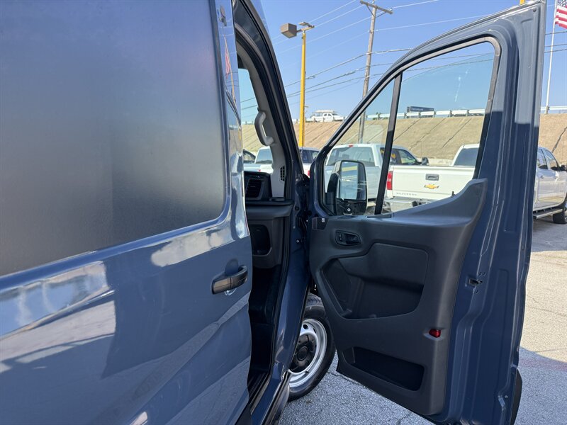 2020 Ford Transit 250 - Photo 13 - Arlington, TX 76011