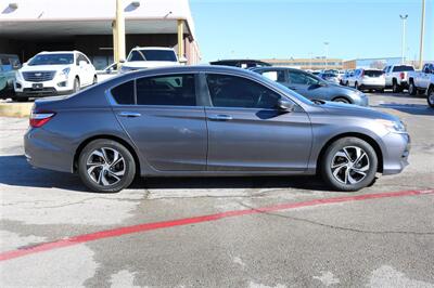 2017 Honda Accord LX   - Photo 10 - Arlington, TX 76011