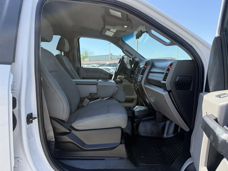2019 Ford F-350 Super Duty STX - Photo 19 - Arlington, TX 76011