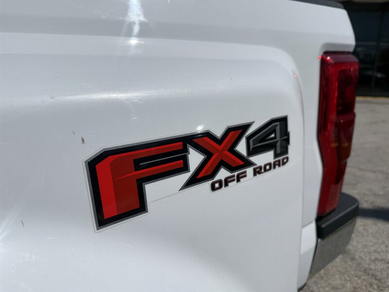 2019 Ford F-350 Super Duty STX - Photo 13 - Arlington, TX 76011