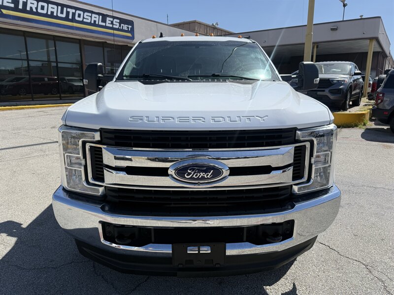2019 Ford F-350 Super Duty STX - Photo 2 - Arlington, TX 76011
