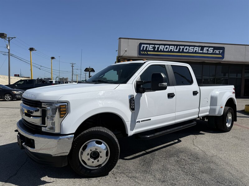 2019 Ford F-350 Super Duty STX - Photo 9 - Arlington, TX 76011