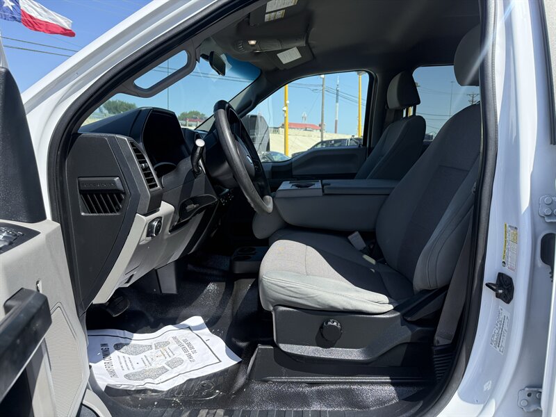 2019 Ford F-350 Super Duty STX - Photo 15 - Arlington, TX 76011