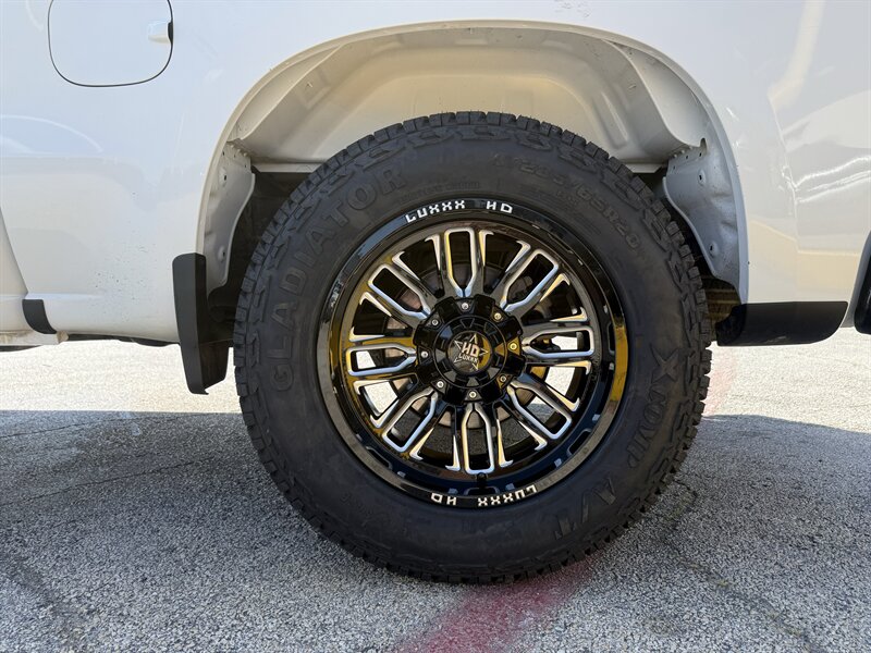 2023 Chevrolet Silverado 1500 Work Truck - Photo 10 - Arlington, TX 76011