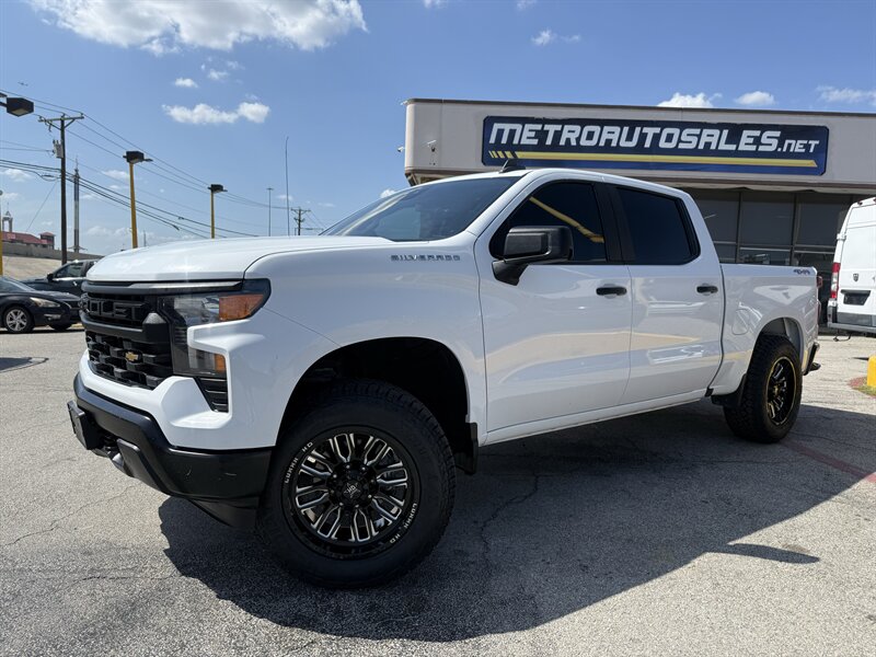 2023 Chevrolet Silverado 1500 Work Truck - Photo 9 - Arlington, TX 76011